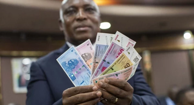Zimbabue lanza una divisa respaldada por el oro tras el nuevo colapso de su dólar