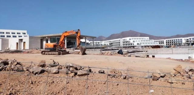 El PSOE autorizó la construcción de un nuevo hotel de cerca de 700 camas en Lanzarote unos días después de perder las elecciones