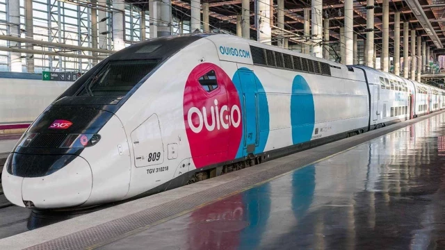 Ouigo calienta la guerra de precios en el tren con su estreno en Segovia y Valladolid