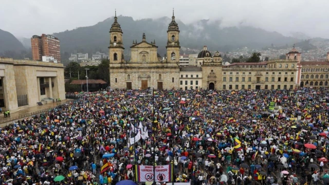 Marchas 21 de Abril en Colombia contra las políticas del Gobierno Petro