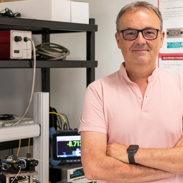 José Capmany (iPronics): “El chip fotónico universal generará un 80% menos calor al mover datos”