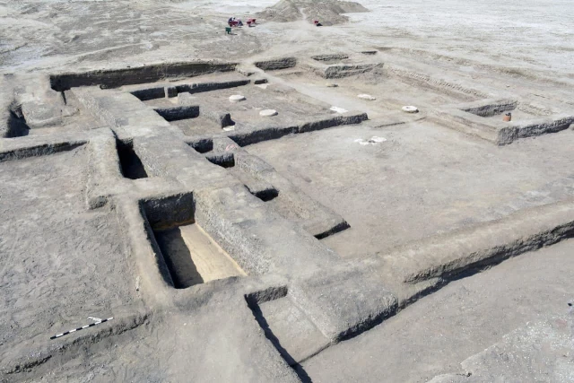 La residencia real fortificada de Tutmosis III en Tel el-Hebua, descubierta en el norte del Sinaí en Egipto