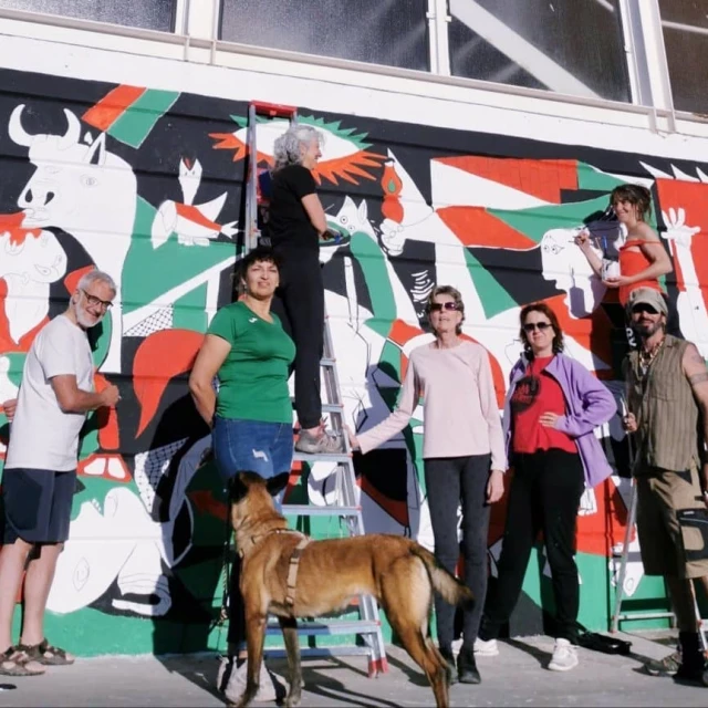 "Guernica Palestino" Engalana Campus de Cuenca en Aniversario del Bombardeo