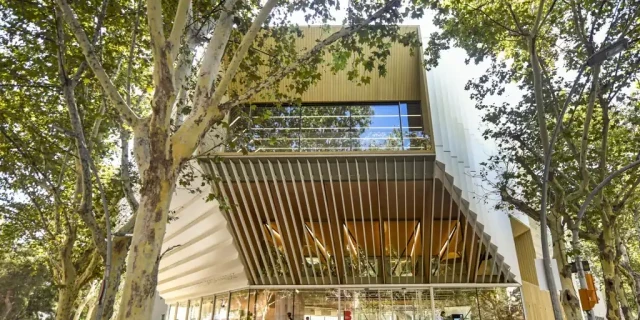 La Biblioteca García Márquez de Barcelona, premio de arquitectura emergente de la Unión Europea