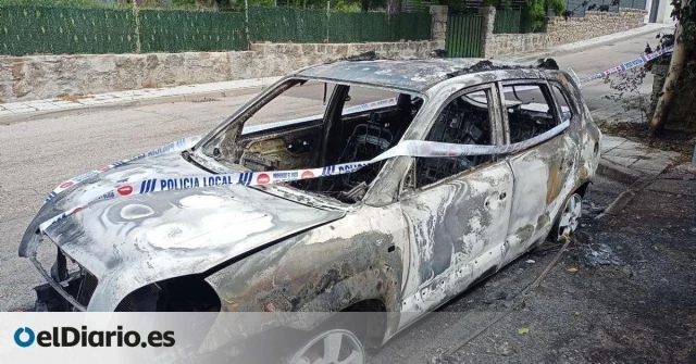Podemos denuncia la quema del coche de uno de sus concejales en Los Molinos
