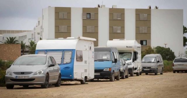 Vivienda en Ibiza: los municipios valoran ceder solares para caravanas