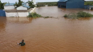 Decenas de muertos tras la rotura de una presa en Kenya, mi...luvias torrenciales devastan la región durante varias semanas