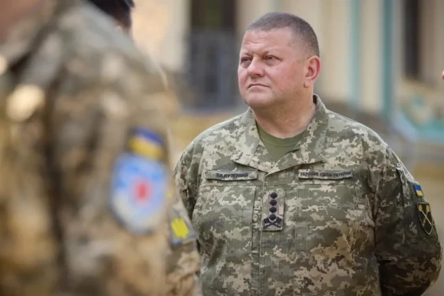 El ex comandante en jefe de las Fuerzas Armadas de Ucrania, Valery Zaluzhny, fue detenido en Ucrania