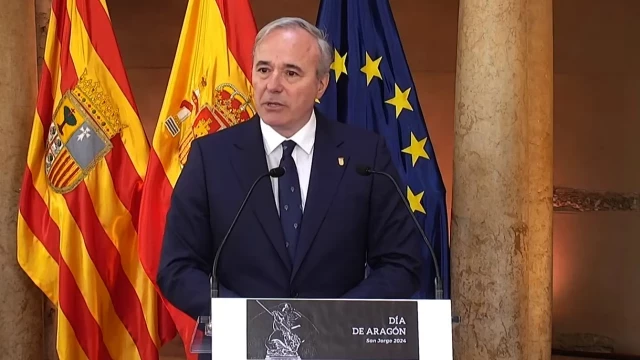 Azcón propondrá la creación en Aragón del premio Nicanor Villalta tras suprimir Cultura el Nacional de Tauromaquia