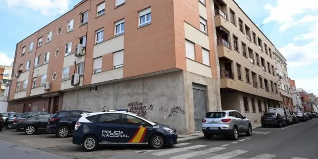 Un joven de 17 años mata a su madre adoptiva a cuchilladas tras una discusión en Badajoz