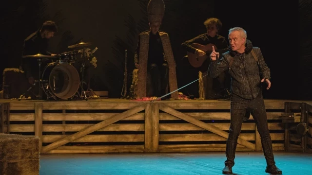 Carlos Hipólito llega al Teatro Romea con la obra 'Burro'