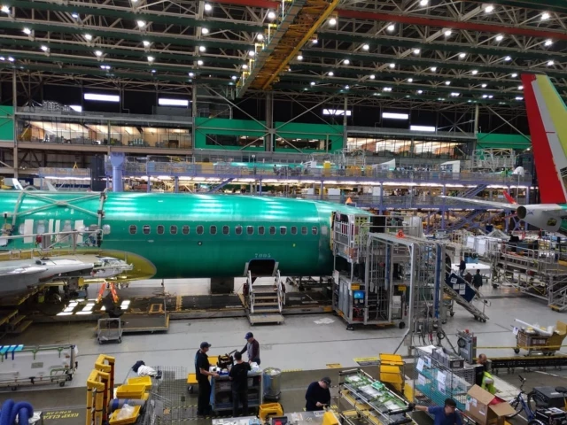 Otra vez Boeing: La FAA abre una investigación por controles falsificados en la producción del 787