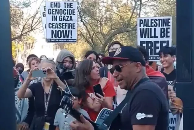 Tom Morello recupera a los míticos Rage Against the Machine en una acampada contra el genocidio israelí en Gaza
