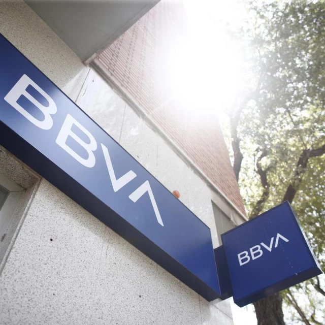 Ata 43 municipios galegos en risco de que peche unha das súas sucursais bancarias tras a OPA hostil do BBVA ao Sabadell