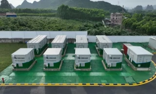 China construye la primera estación de almacenamiento energético a
gran escala con baterías de sodio