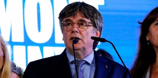 Puigdemont insta a ERC a «rehacer puentes» y aspira a intentar un Govern «de obediencia netamente catalana»