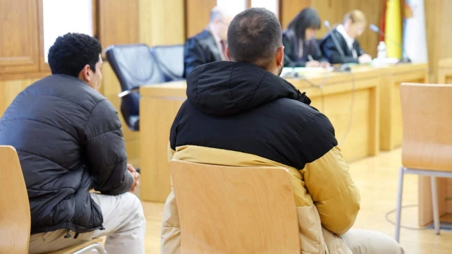 Absueltos por falta de pruebas los acusados de violar a dos jóvenes en Viveiro en 2021