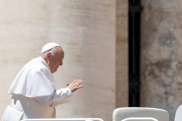El papa Francisco pide a los obispos que no admitan seminaristas homosexuales porque ya hay demasiado “mariconeo”