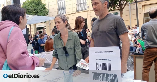Las comunidades de vecinos de València se lanzan a modificar sus estatutos para evitar la invasión de apartamentos turísticos