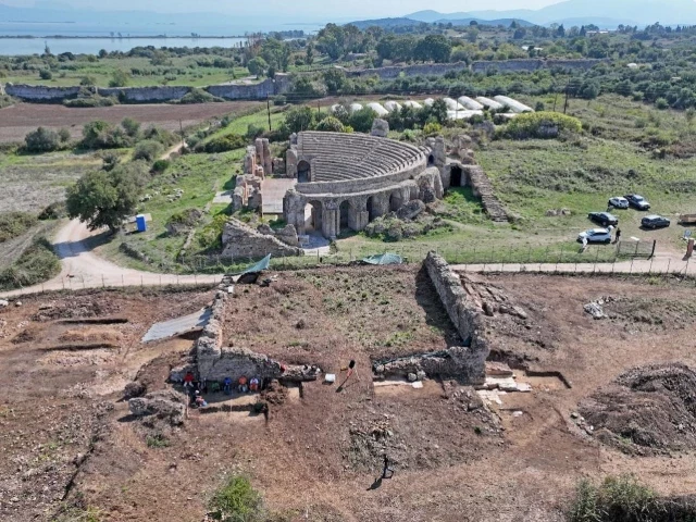 Arqueólogos descubren el Sebasteion o “templo de los emperadores” en el Ágora de la antigua ciudad de Nicópolis