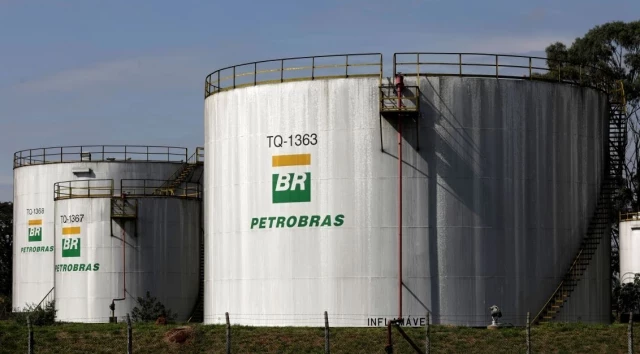 Brasil ayuda a Argentina con Petrobras y evita colapso energético en el país [POR]