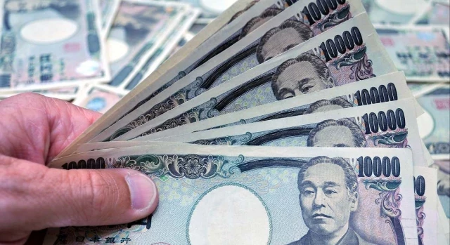 Japón gastó más dinero que nunca en mayo para evitar el colapso del yen