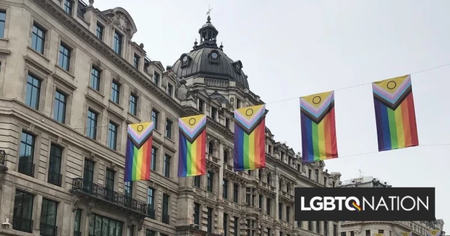 Cristianos conservadores quieren que se retiren de la calle las "feas" banderas del Orgullo Gay (eng)