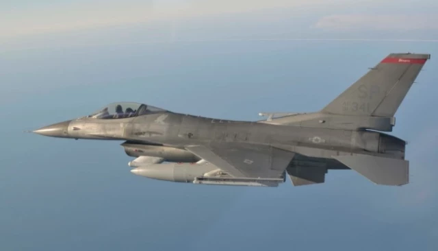 Ministerio de Defensa de los Países Bajos: No hay restricciones al uso de nuestros F-16 por parte de Ucrania