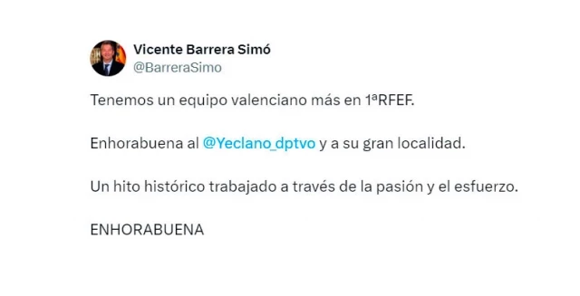 El vicepresidente de la Generalitat, Vicente Barrera, de Vox, felicita al Yeclano como equipo valenciano