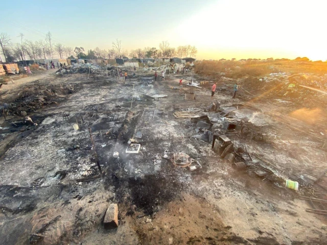 Tercer año consecutivo que arde el asentamiento de chabolas de Lucena en la misma fecha