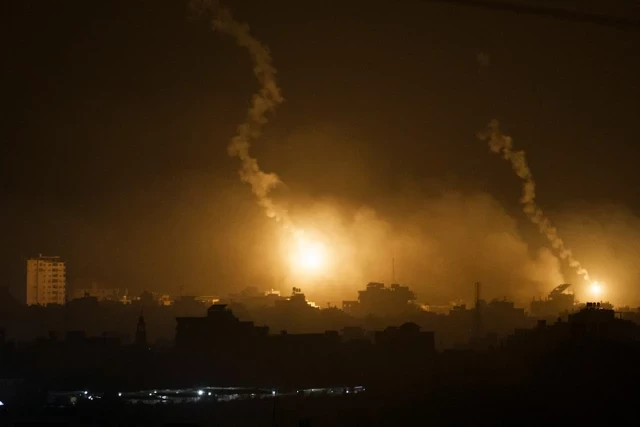 En Gaza han caído muchas más bombas que en Londres, Dresde y Hamburgo en la Segunda Guerra Mundial