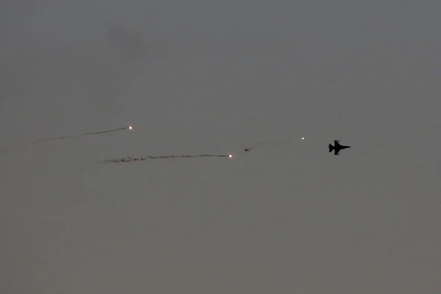 Hizbulá dispara misiles antiaéreos contra cazas israelíes que rompieron la barrera del sonido