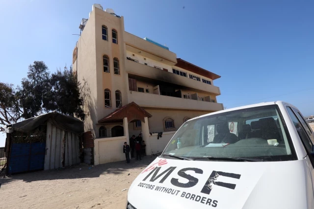 Al menos 70 muertos y 300 heridos llegan al hospital de Al Aqsa tras los últimos ataques israelíes, según Médicos Sin Fronteras