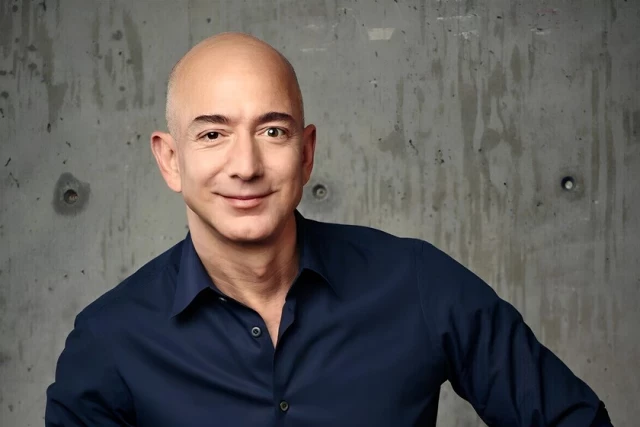 Jeff Bezos ha desvelado uno de sus trucos de productividad que mejor le funcionan: tomarse las mañanas con mucha calma
