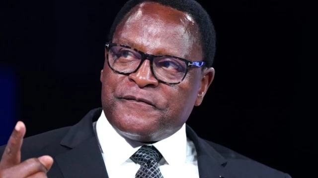 El avión del vicepresidente de Malaui desaparece del radar y el presidente del país pide "esperanza" para hallar supervivientes