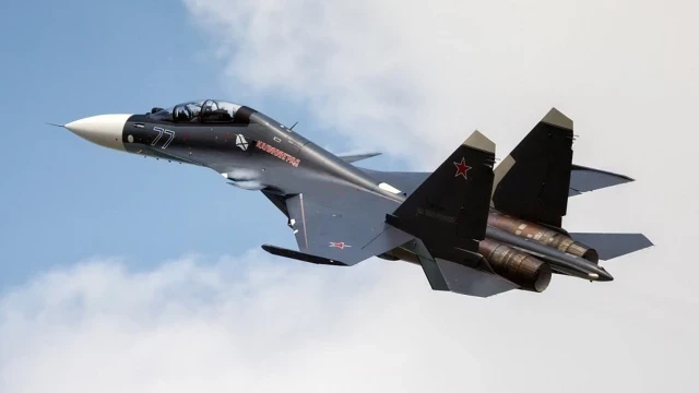 Así fue cómo un Su-30 ruso con tecnología de guerra electrónica interceptó a un caza F-35 italiano bloqueando sus sistemas [Hemeroteca]]