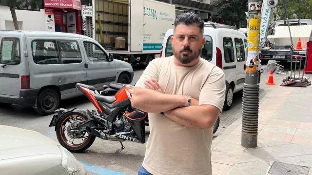 Evita una agresión machista parando el tráfico en Granada: «La tenía cogida del cuello»