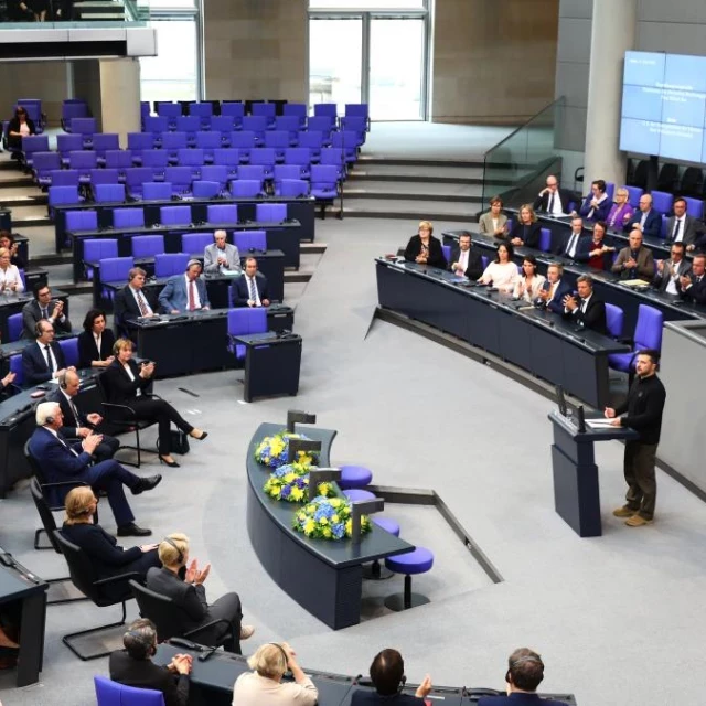 Diputados de ultraderecha y de la izquierda radical boicotean a Zelenski en el Bundestag