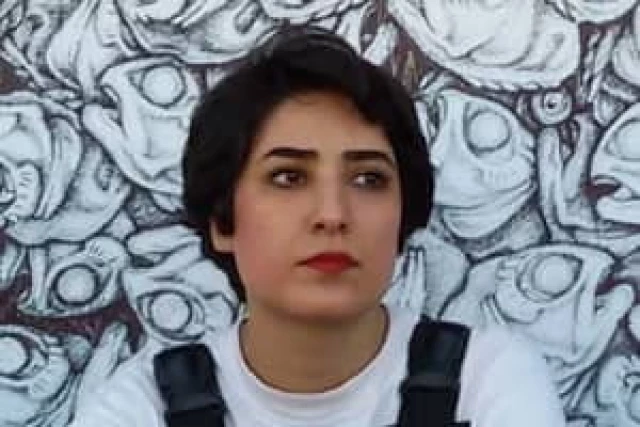 La viñetista iraní Atena Farghadani, condenada a seis años de cárcel