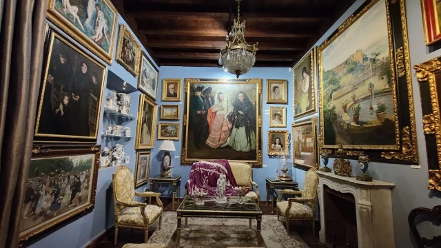 ¿Adiós a la colección de arte Ajsaris de Granada?: "cuando tenga el sitio idóneo, me largo", dice el propietario