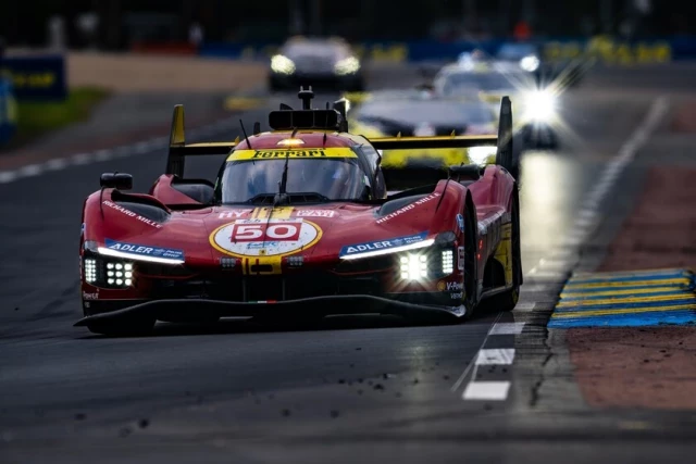 Miguel Molina, tercer español que gana las 24 Horas de Le Mans y Ferrari revalida la corona en el caos