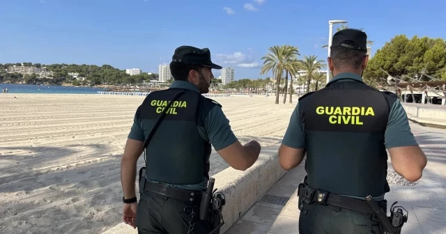 La ‘cara B’ de la lujosa Ibiza, destino de castigo para la Guardia Civil: “La mitad de la plantilla está de baja psicológica”