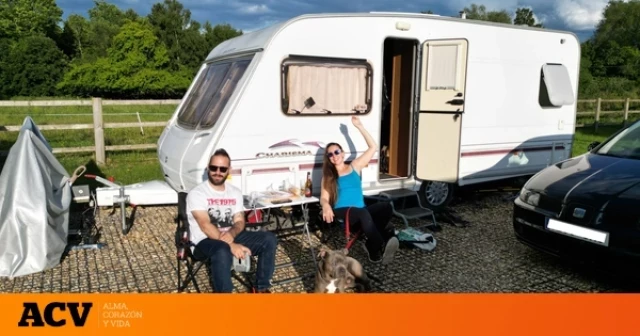 Esta pareja ha dejado de pagar un alquiler para mudarse a una caravana: "Si la vivienda sigue subiendo, seremos muchos más