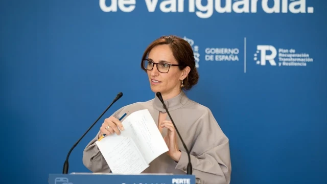 Lo que decía Mónica García sobre el cierre de camas para criticar a Ayuso y lo que dice ahora como ministra