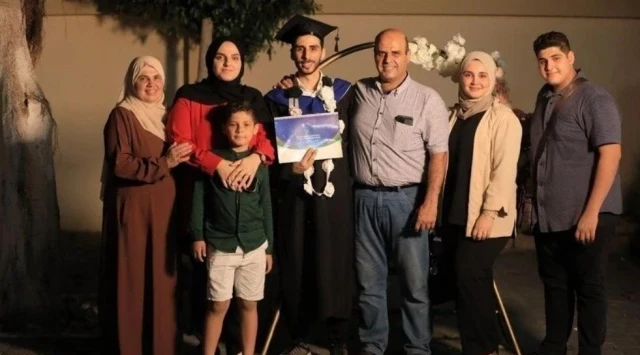 Un joven de Linares implora ayuda al Gobierno para traer a su madre y sus hermanos de Gaza