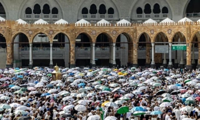 Mueren más de 550 peregrinos en La Meca por temperaturas superiores a 50⁰ (ENG)
