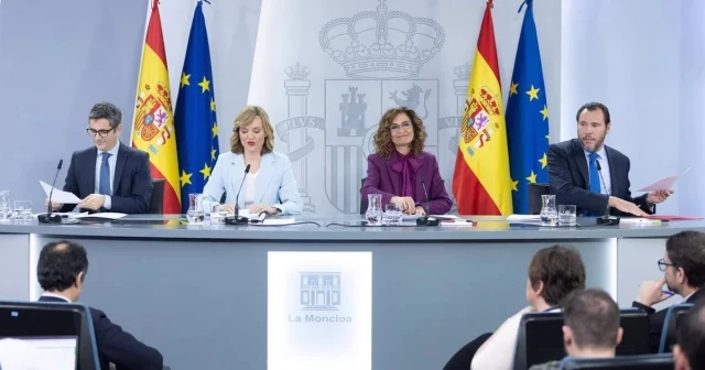 El Gobierno no se compromete a la financiación singular que pide ERC para Cataluña y fía su viabilidad a que Puigdemont la apoye en el Congreso