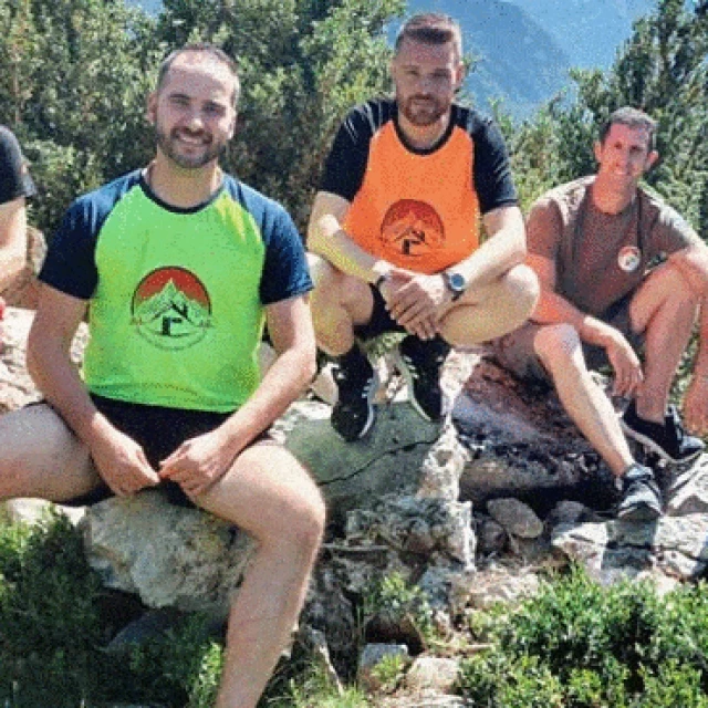 'Refugios libres dignos', la iniciativa de cinco amigos manitas y amantes de la montaña que adecentan cobijos que "pueden salvar vidas"