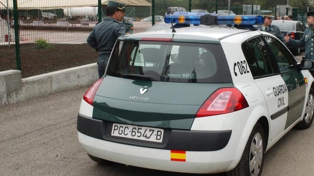 La Guardia Civil libera a nueve mujeres de una red de trata en Ourense