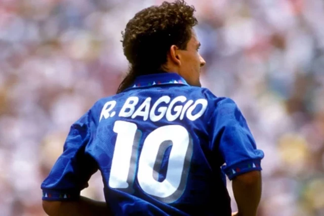 Roberto Baggio, secuestrado en su villa mientras veía el España vs Italia: acabó con un corte en la frente